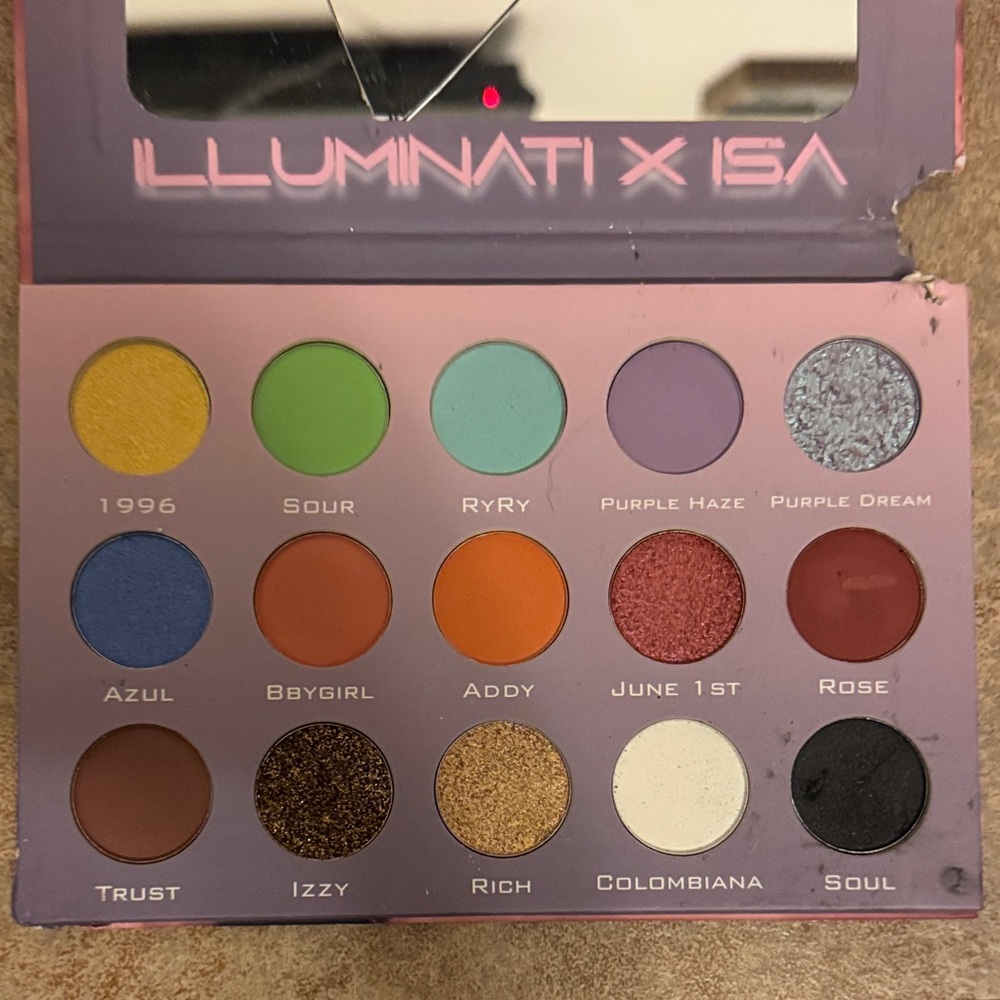 Illuminati x Isa Eyeshadow Palette - Bold and Vibrant Shades